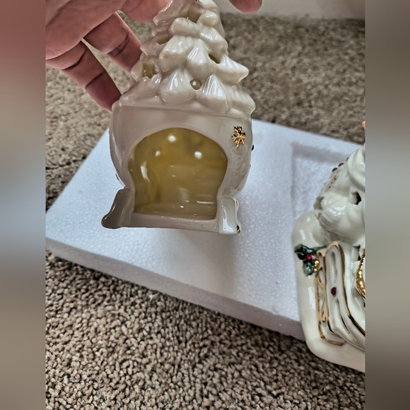 Holiday Home Accents Set of Two Snow Kids Tealight Candle Ceramic - Picture 11 of 16